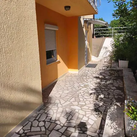 Apartma San Marino Нови-Винодолски